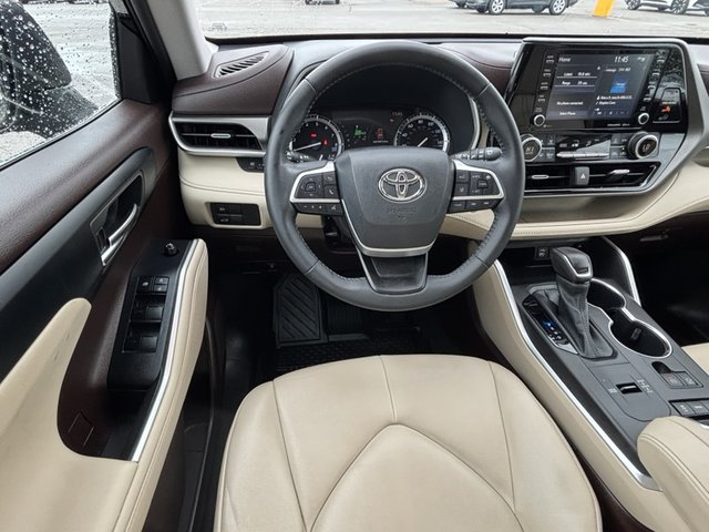 2022 Toyota Highlander XLE FWD