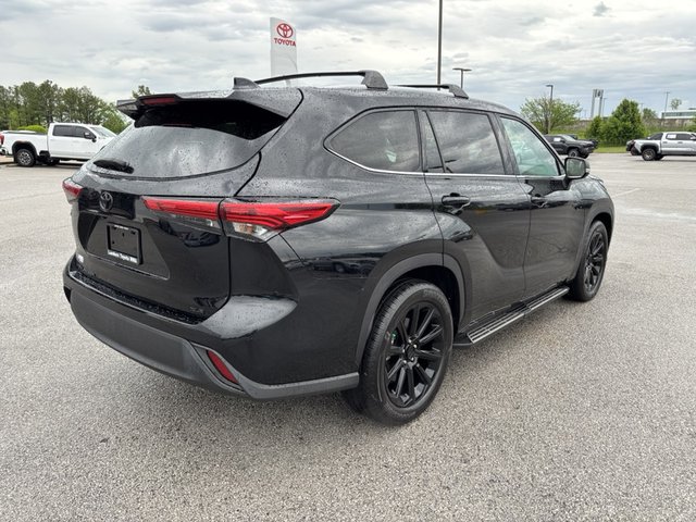 2022 Toyota Highlander XLE FWD