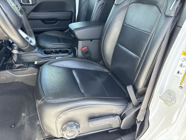 2020 Jeep Wrangler Unlimited Sahara Altitude 4WD