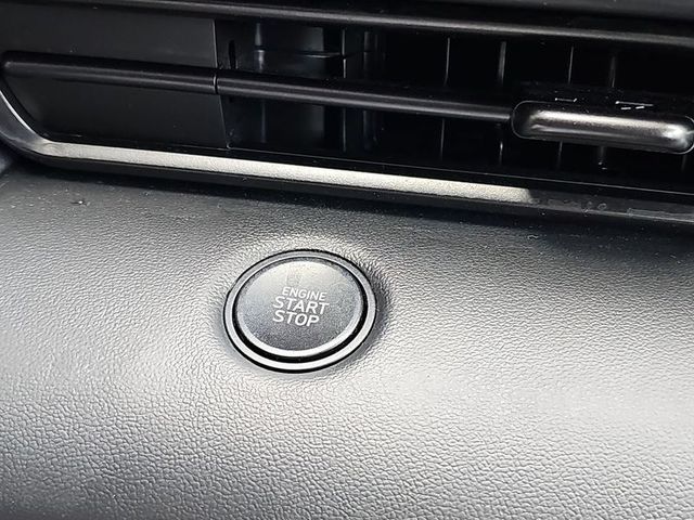 2025 Hyundai Elantra SE AWD
