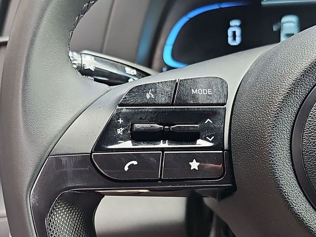 2025 Hyundai Elantra SE AWD