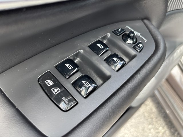2023 Volvo XC90 B6 AWD Plus 6P