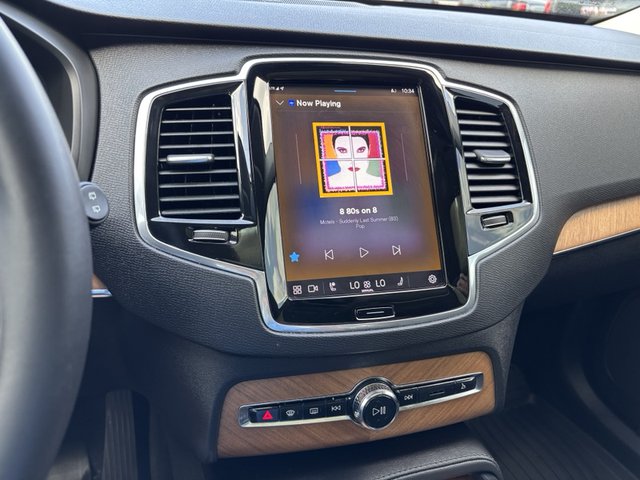 2023 Volvo XC90 B6 AWD Plus 6P
