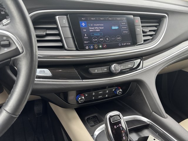 2021 Buick Enclave Essence FWD