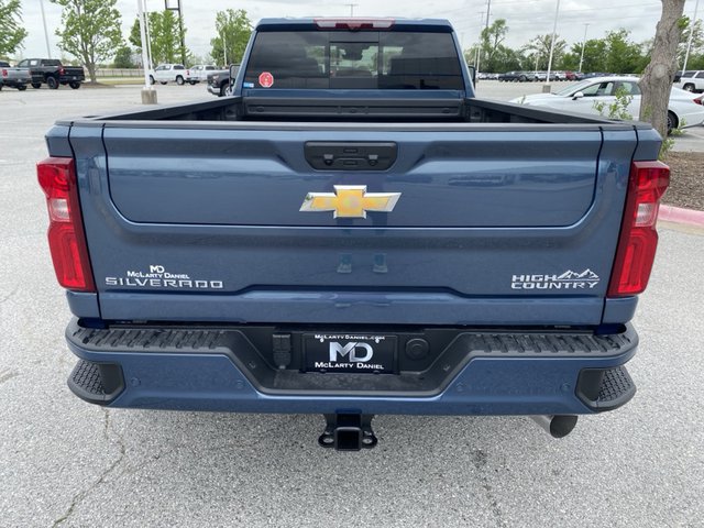 2025 Chevrolet Silverado 3500HD High Country 4WD 172WB