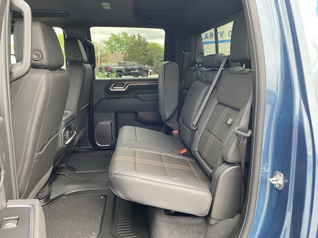 2025 Chevrolet Silverado 3500HD High Country 4WD 172WB