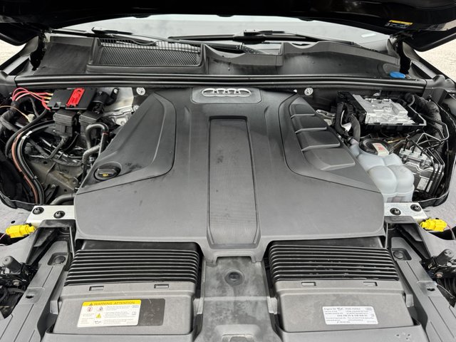 2023 Audi Q7 Premium Plus 45 TFSI Quattro