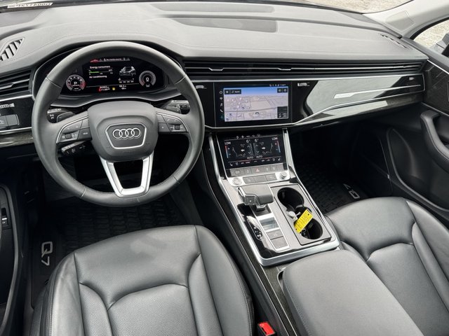 2023 Audi Q7 Premium Plus 45 TFSI Quattro