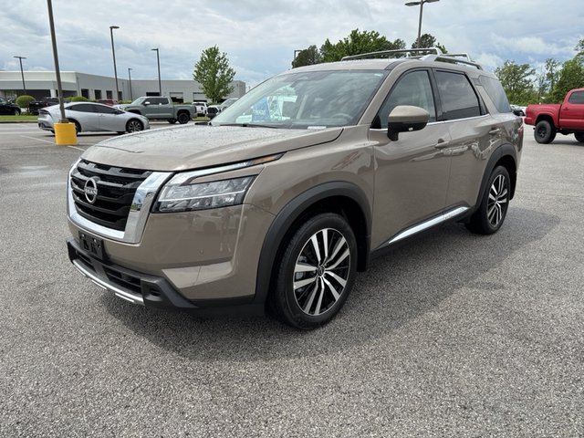 2024 Nissan Pathfinder Platinum 4WD