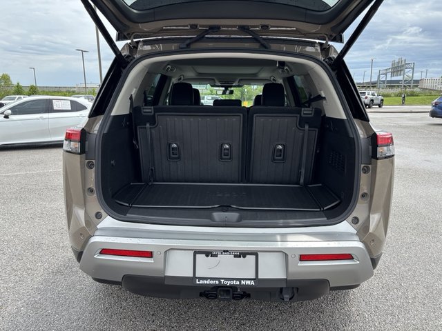 2024 Nissan Pathfinder Platinum 4WD