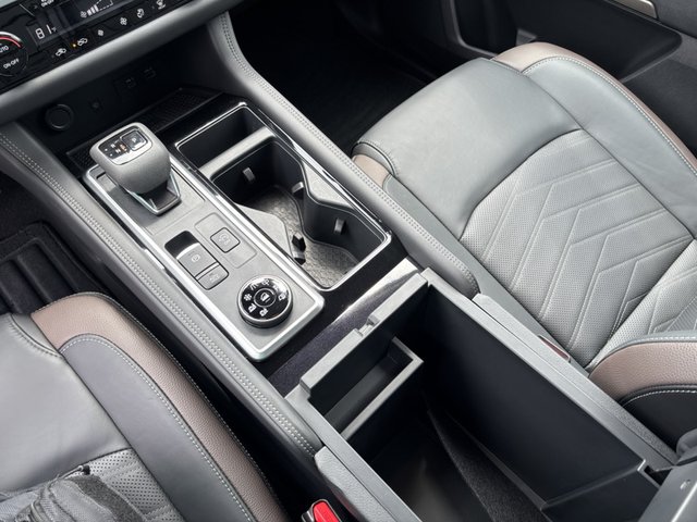 2024 Nissan Pathfinder Platinum 4WD
