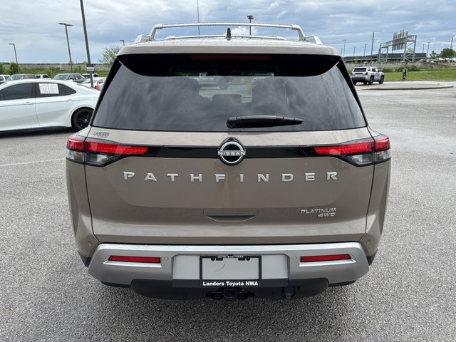 2024 Nissan Pathfinder Platinum 4WD