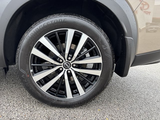 2024 Nissan Pathfinder Platinum 4WD