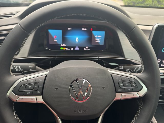 2024 Volkswagen Atlas 2.0T SE w/Tech FWD Cross Spo