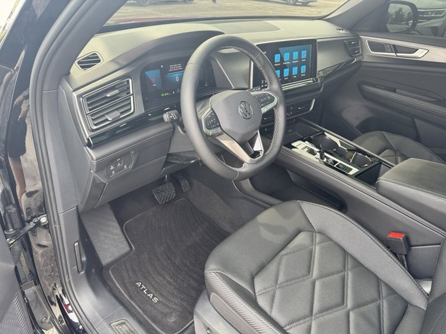 2024 Volkswagen Atlas 2.0T SE w/Tech FWD Cross Spo