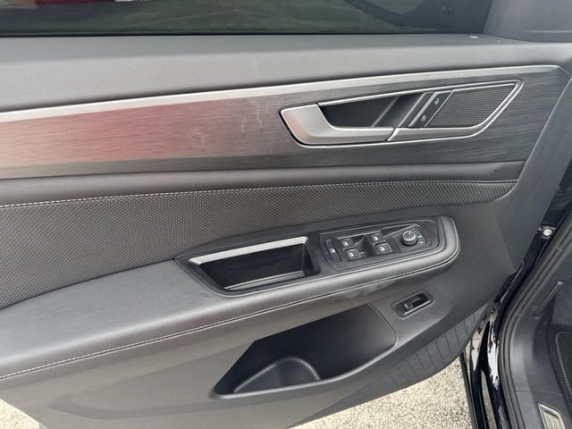 2024 Volkswagen Atlas 2.0T SE w/Tech FWD Cross Spo