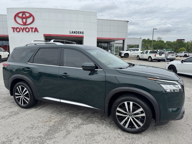 2023 Nissan Pathfinder Platinum 2WD