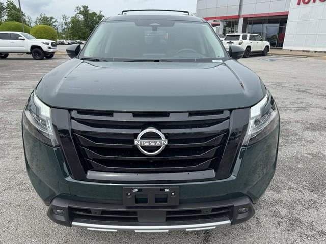 2023 Nissan Pathfinder Platinum 2WD