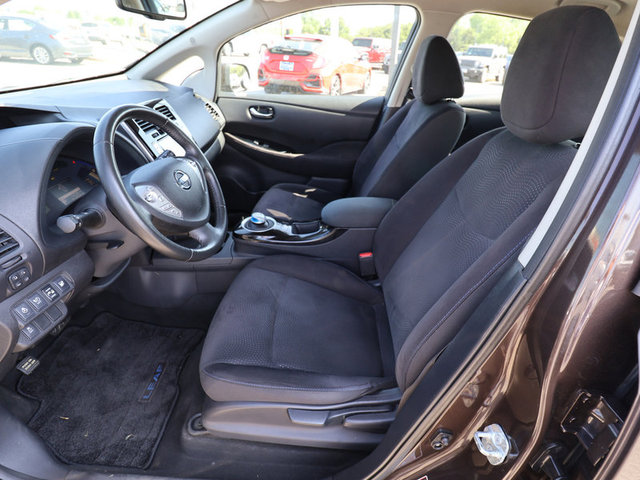 2016 Nissan LEAF SV