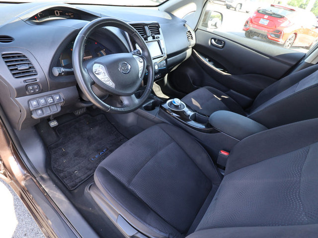 2016 Nissan LEAF SV