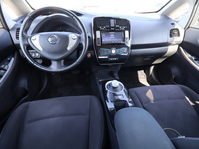 2016 Nissan LEAF SV