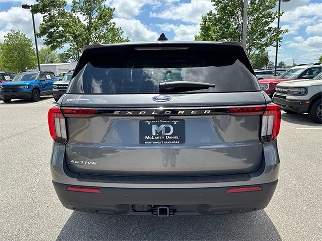 2025 Ford Explorer Active RWD
