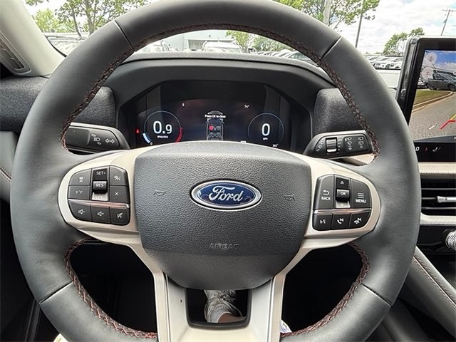 2025 Ford Explorer Active RWD