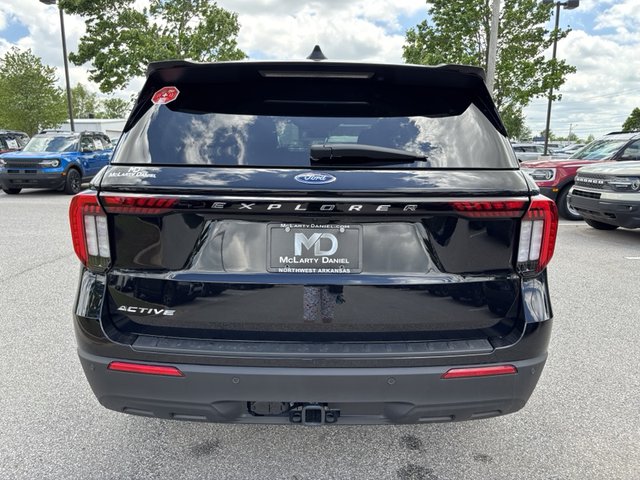 2025 Ford Explorer Active RWD