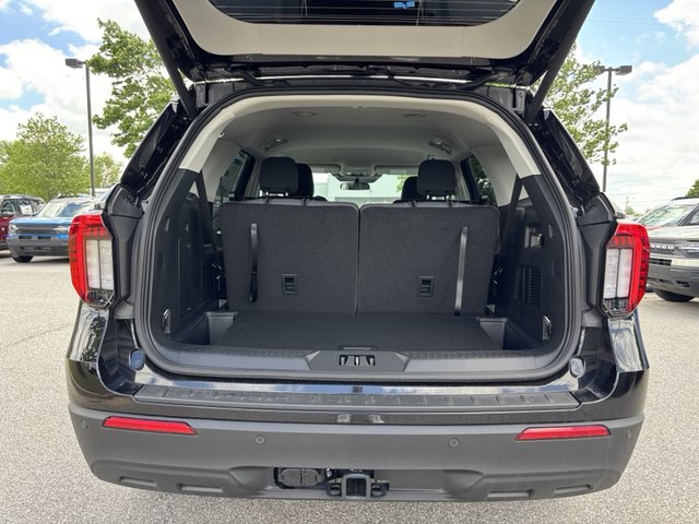 2025 Ford Explorer Active RWD