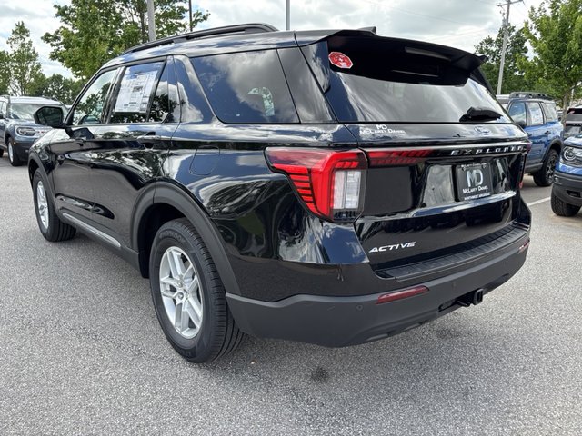 2025 Ford Explorer Active RWD