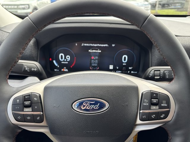 2025 Ford Explorer Active RWD