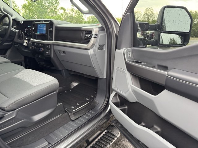 2025 Ford F-350 XLT 4WD