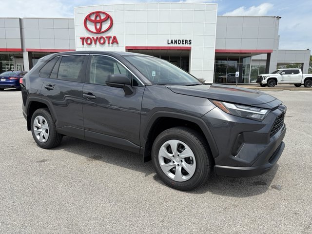 2025 Toyota RAV4 LE FWD