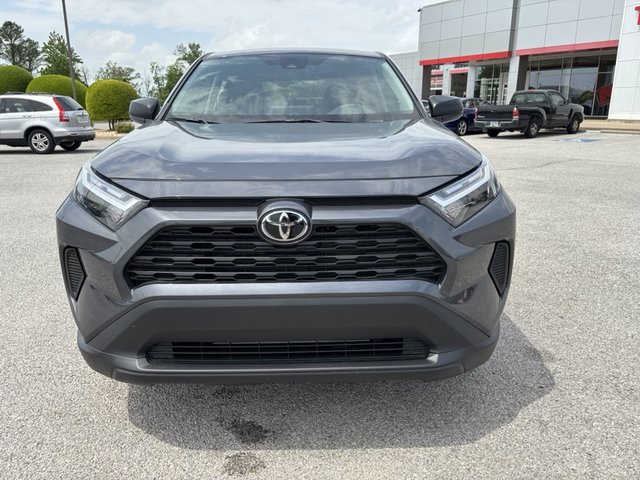 2025 Toyota RAV4 LE FWD