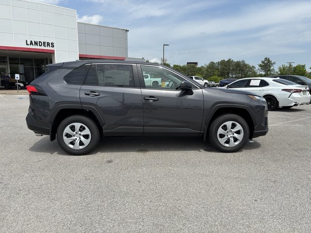 2025 Toyota RAV4 LE FWD
