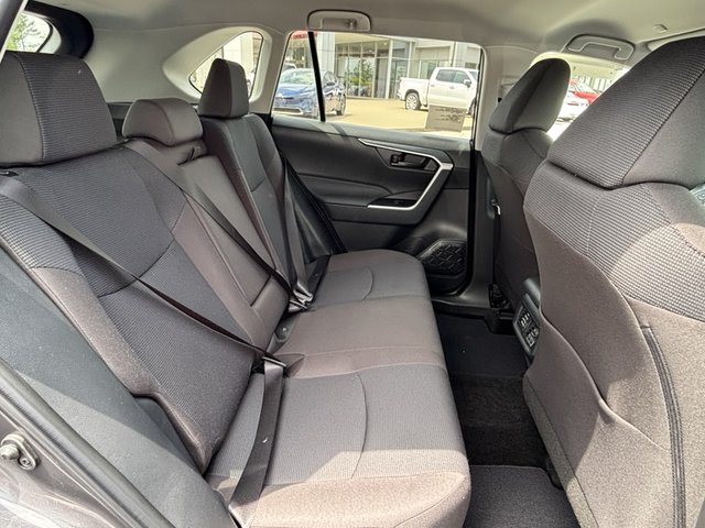 2025 Toyota RAV4 LE FWD
