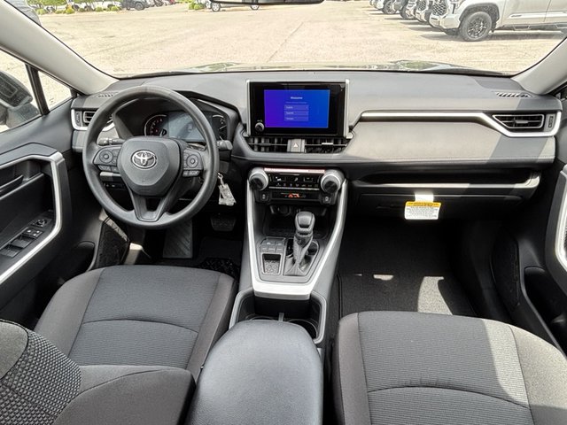 2025 Toyota RAV4 LE FWD