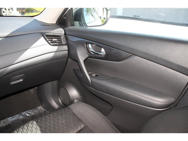 2017 Nissan Rogue SV AWD