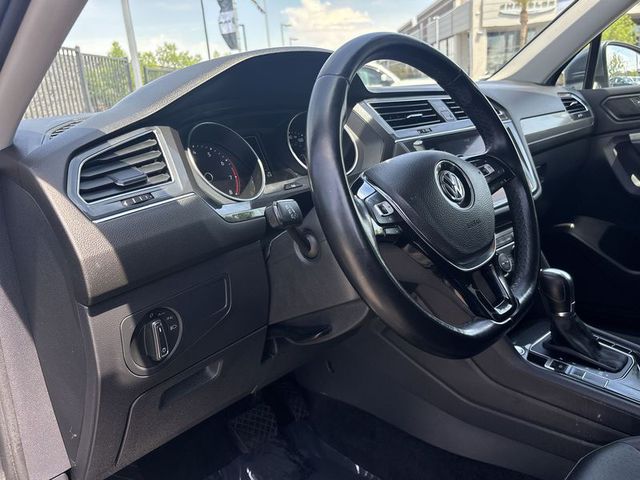 2019 Volkswagen Tiguan FWD