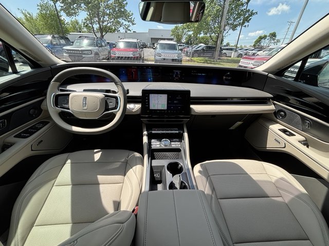 2025 Lincoln Nautilus Premiere AWD