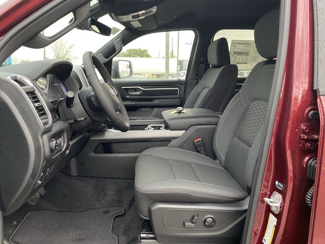 2025 Ram 1500 Big Horn 4WD 5ft7 Box