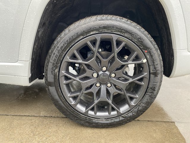2025 Jeep Grand Cherokee Summit Reserve 4WD