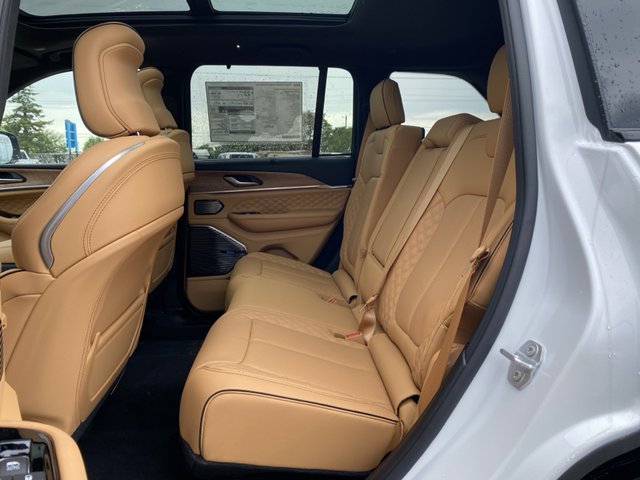 2025 Jeep Grand Cherokee Summit Reserve 4WD
