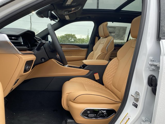 2025 Jeep Grand Cherokee Summit Reserve 4WD