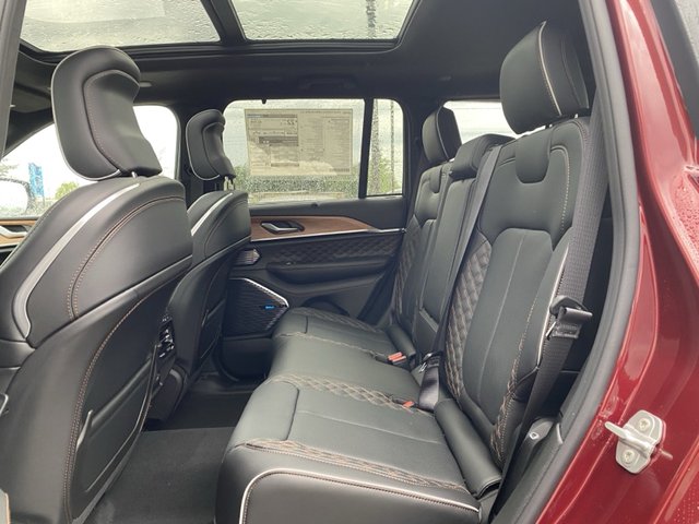 2025 Jeep Grand Cherokee Summit Reserve 4WD