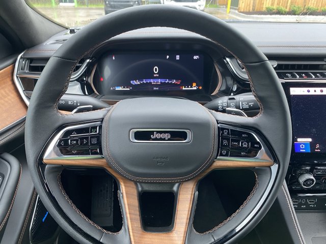 2025 Jeep Grand Cherokee Summit Reserve 4WD