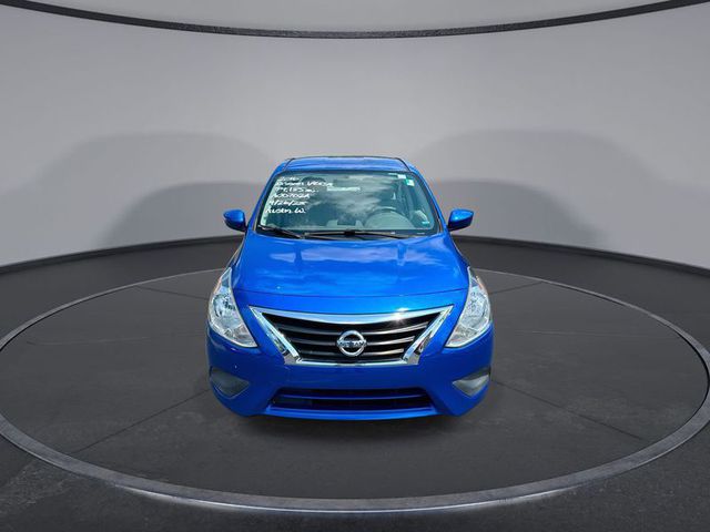 2016 Nissan Versa SV