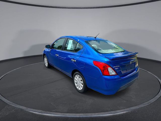 2016 Nissan Versa SV