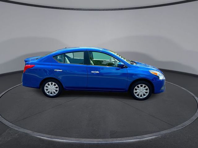 2016 Nissan Versa SV