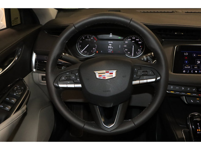 2023 Cadillac XT4 Luxury FWD